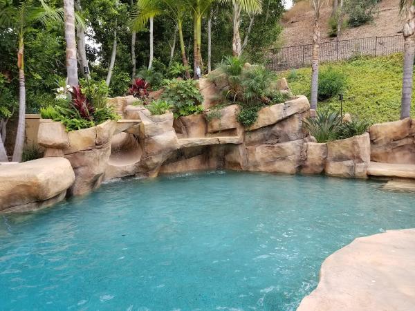 AMG Pools