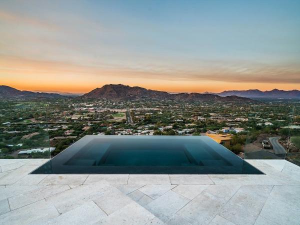 Premier Paradise