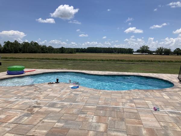 Whitewater Pools and Spas Inc.
