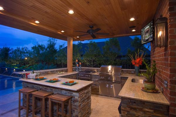 Anthony's Custom Pools & Outdoor Living