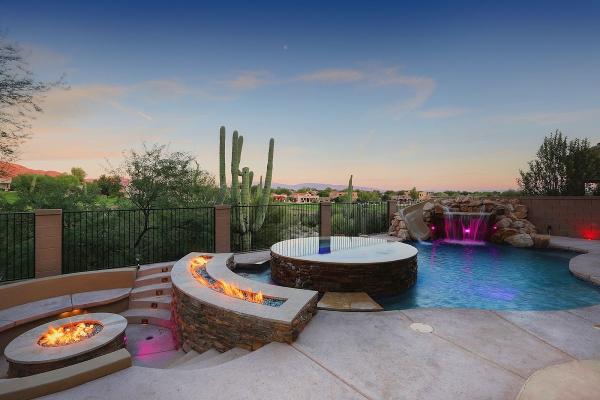 Encantada Pools