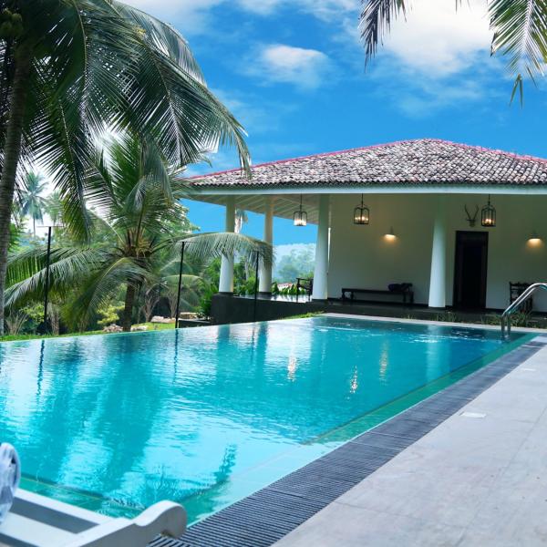 Excel Pool & Patio Solutions