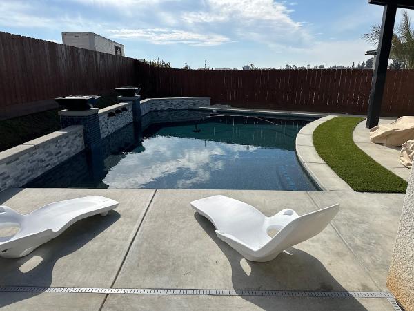 Vineyard Pools