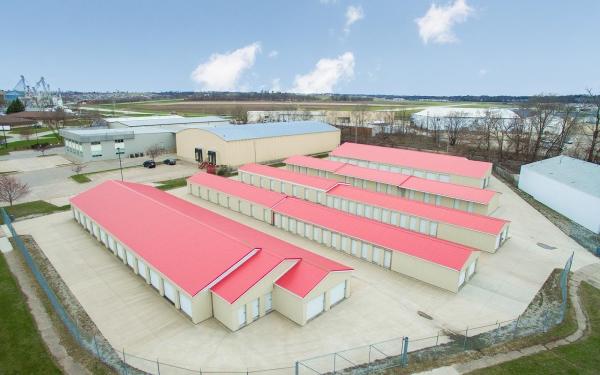 Blue Lagoon Storage