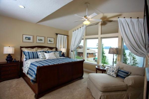 Lakeshore Decor