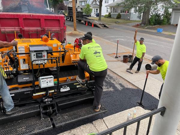 Tandoi Asphalt & Sealcoating