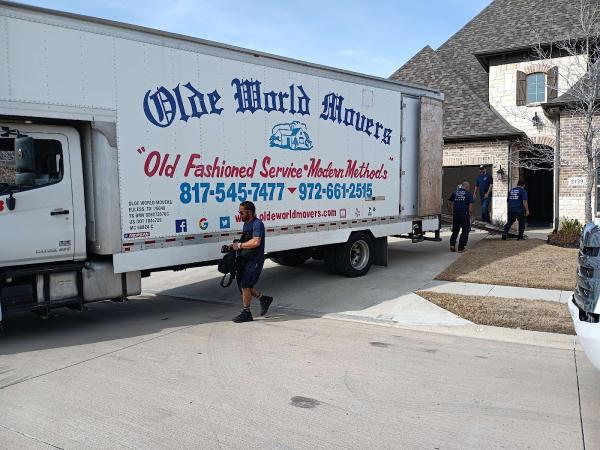 Olde World Movers