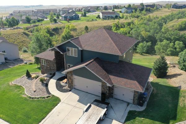 Built Right Roofing and Construction