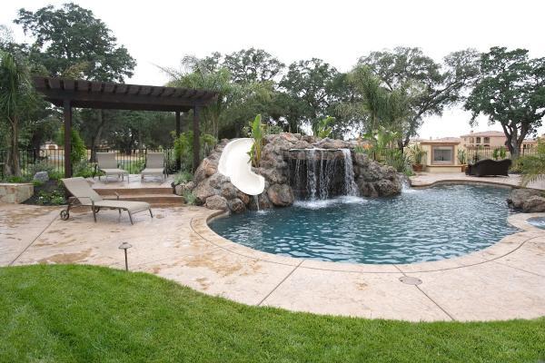 Serene Pools & Hardscape