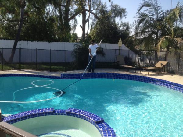 Serene Pools & Hardscape