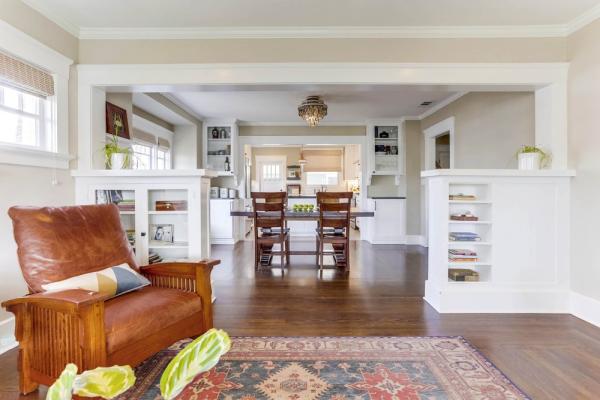 DM Hultenius Corporation. Custom Homes and Home Remodeling