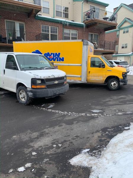 Movin-n-Groovin Moving Company