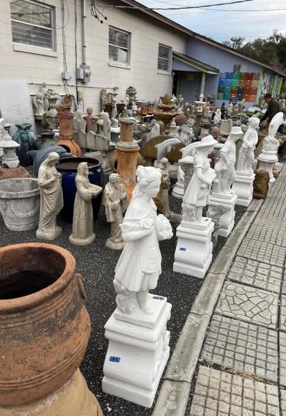 Lunacrete Artistic Concrete Custom Design & Garden