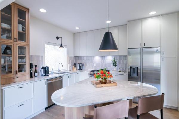 Arka Cabinets