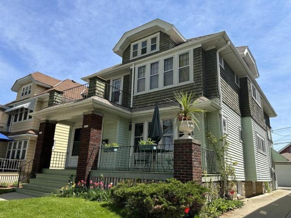 Modern Exterior Roofing