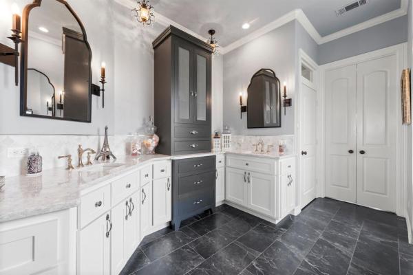 Geneva Custom Cabinets