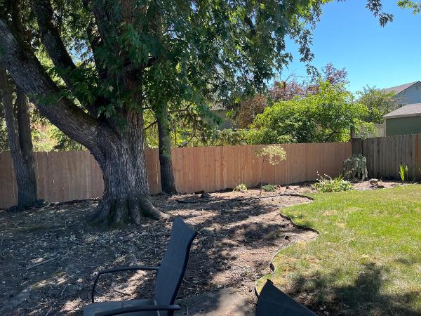 Rick's Custom Fencing & Decking