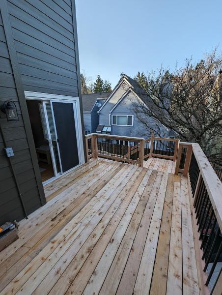 Rick's Custom Fencing & Decking