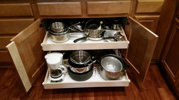 California Roll-Out Shelves Inc.