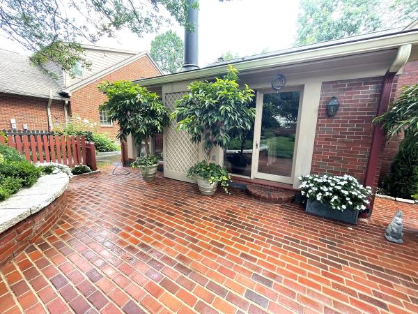Clean Home Exterior Cleaning