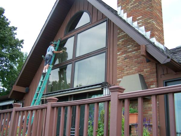 Solutions Window Washing