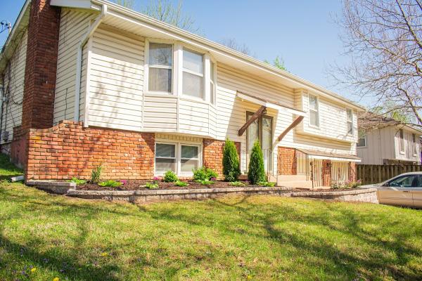 Scenic Lawns & Hardscapes