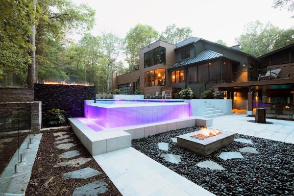 United Poolscapes