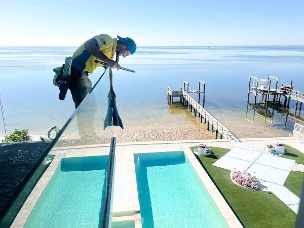 Finicky: Window Cleaning & Pressure Cleaning