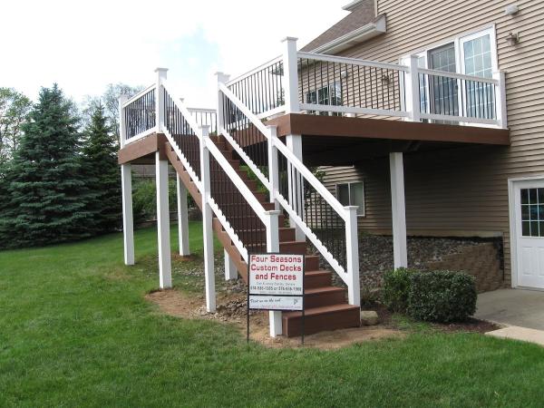 Four Seasons Custom Decks & Fences