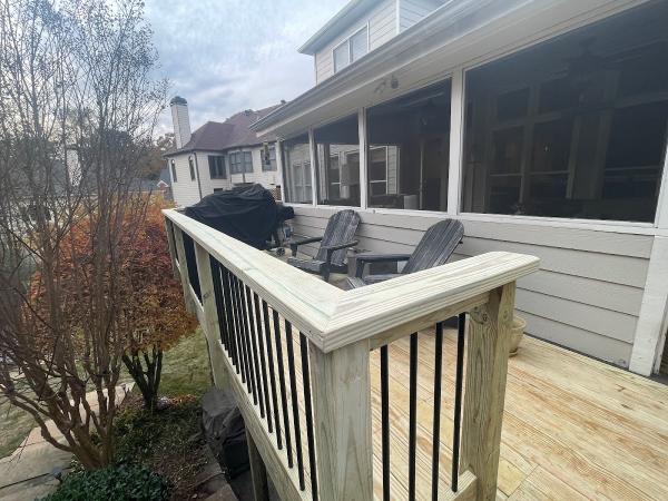Barefoot Decks LLC