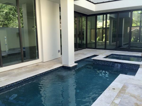 R&R LLC
