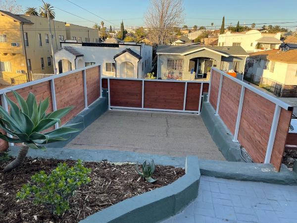 Landa Fence Family Business