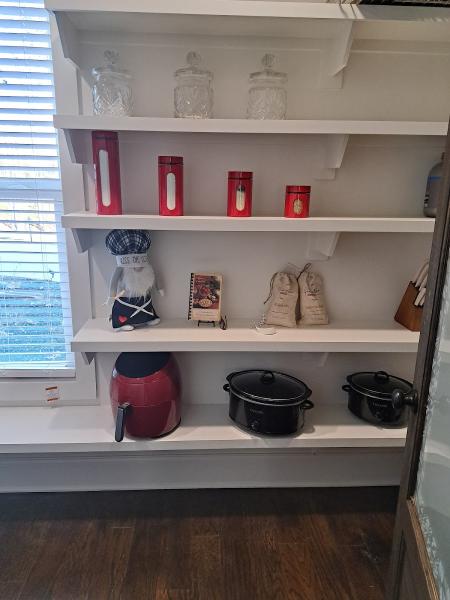 Organizing & Styling With Aaronetta