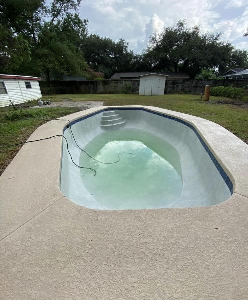Skywater Pools and Spa Services LLC