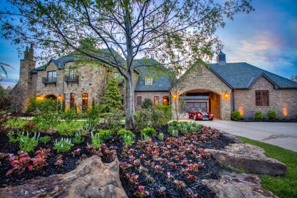 Greenleaf Lawn LLC