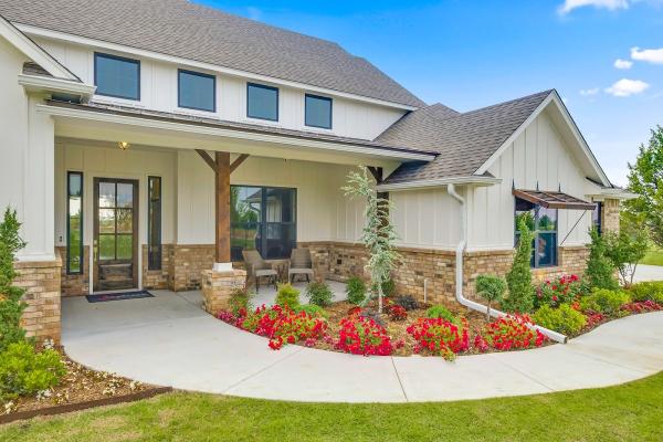 Greenleaf Lawn LLC