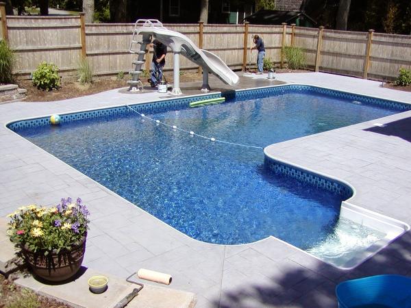 Signature Pool & Spas