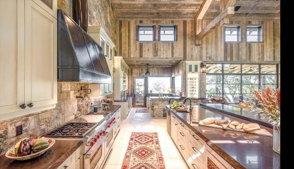 J Christopher Architecture