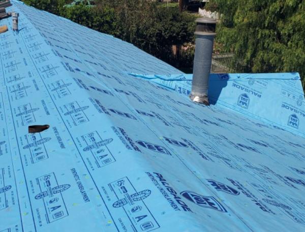 Three Clovers Roofing