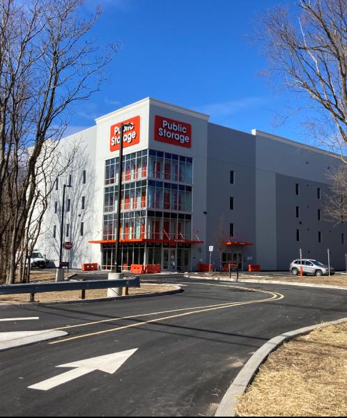 Pinnacle Commercial Development