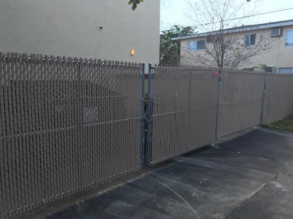 A-Hinze Fence Contractors