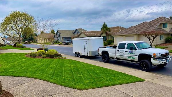 Rios Lawn Maintenance