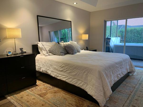 Re/Max Concierge Realty