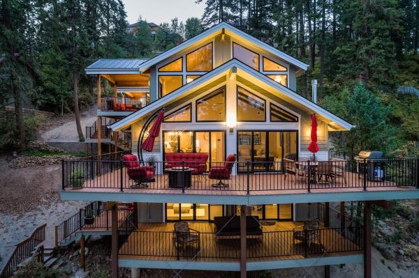 Creative Custom Homes