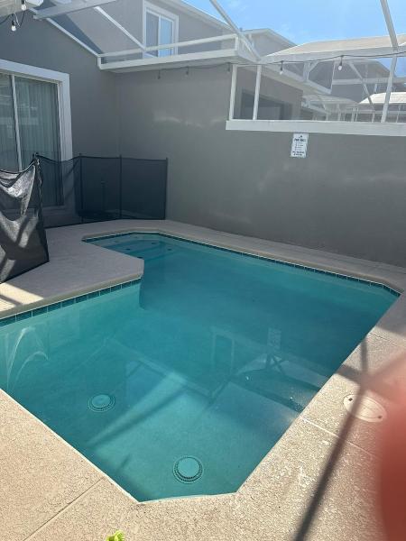 Green Pool Services
