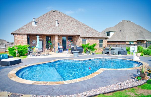 Thunder Pools and Spas LLC