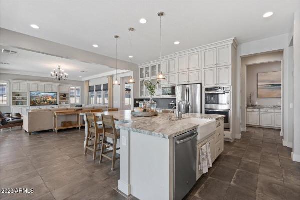 Mary Fick I Realtor I Realty ONE Group