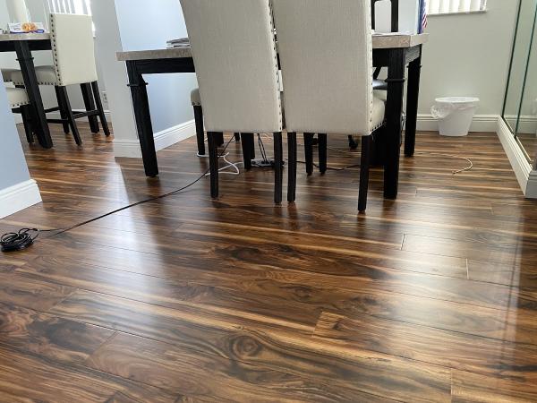 Distinctive Carpet & Tile Inc