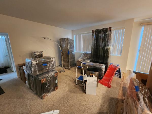 Like Movers LLC
