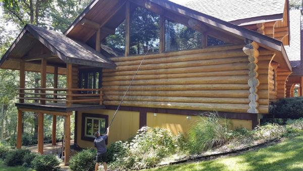 Bren-Mark Window & Gutter Cleaning